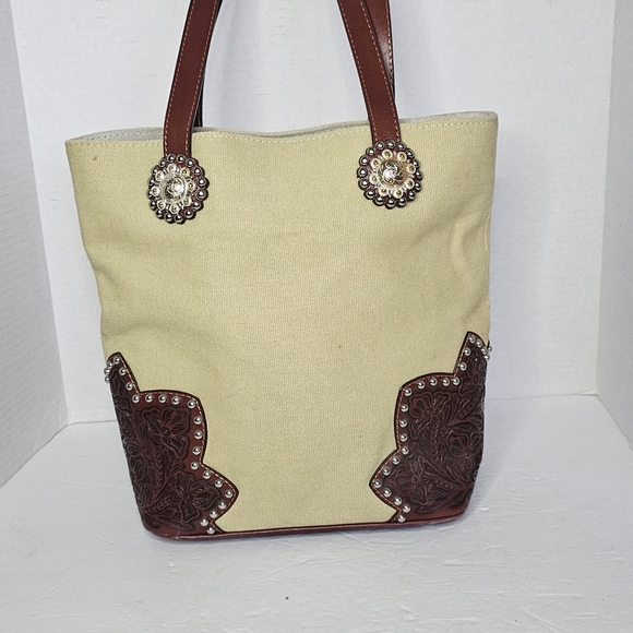 Cream and Brown Western Tote with Leather Accents - Picture 8 of 14